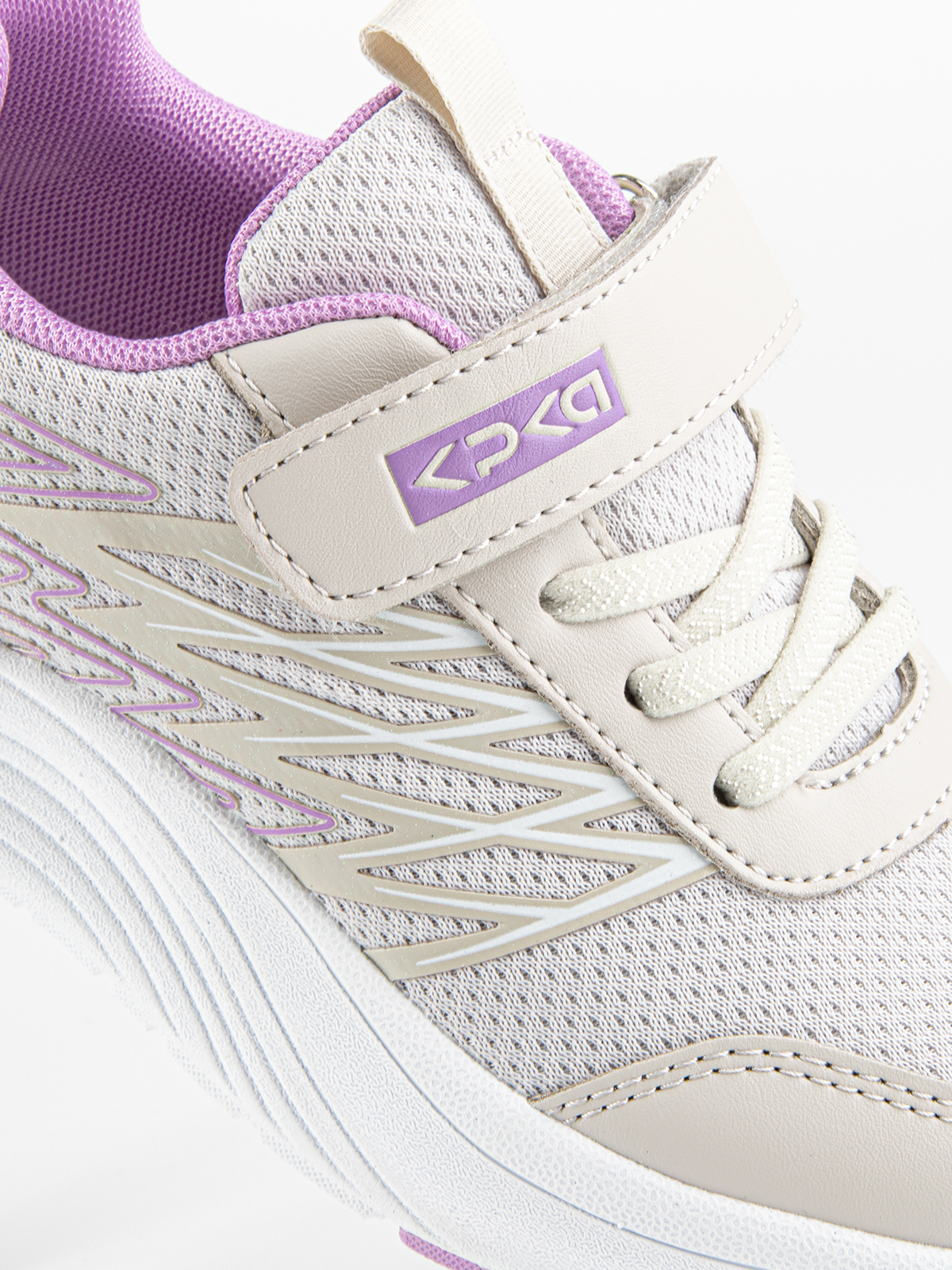 Кроссовки артикул:731227-3-3