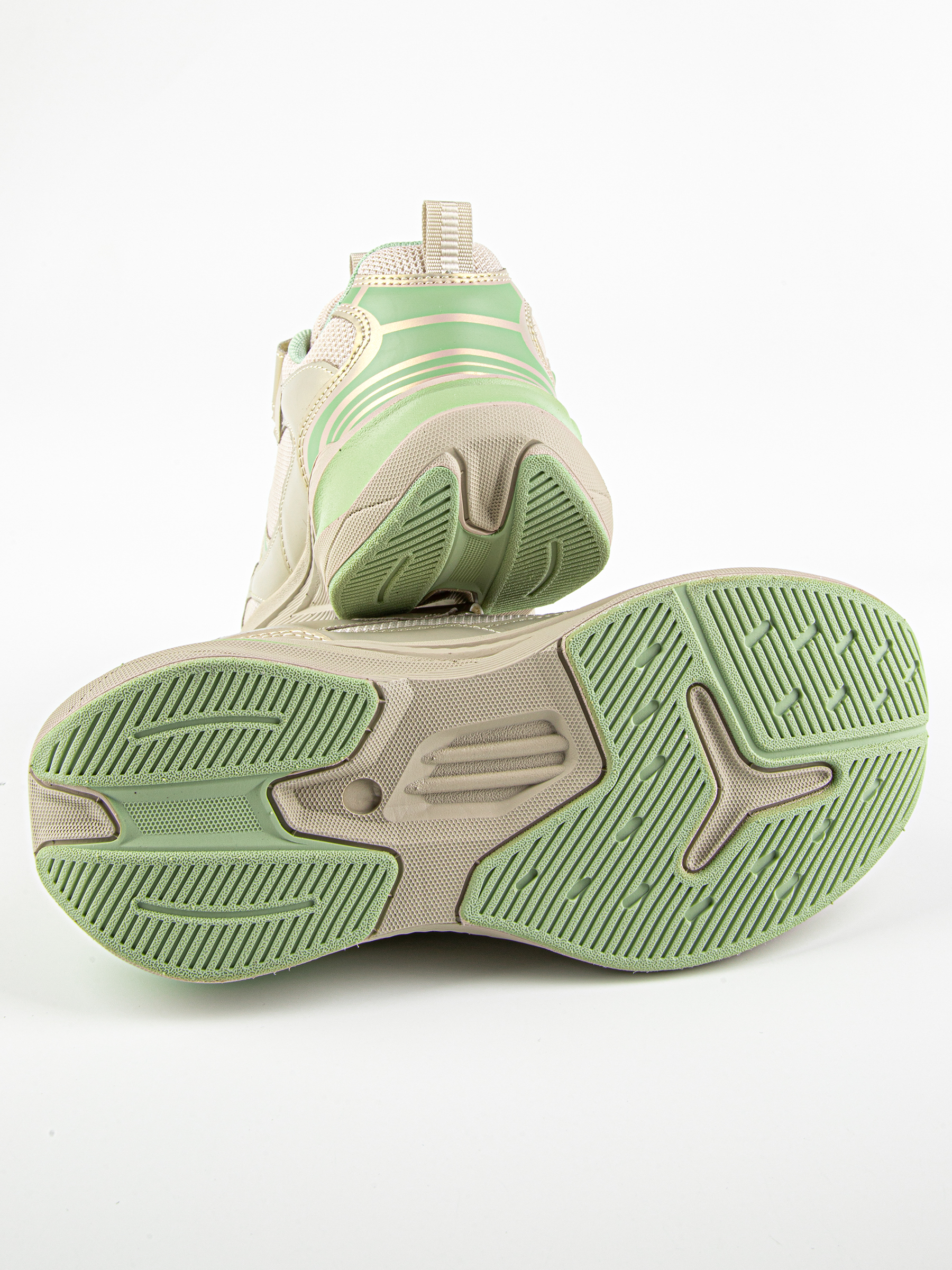 Кроссовки артикул:731295-2-5