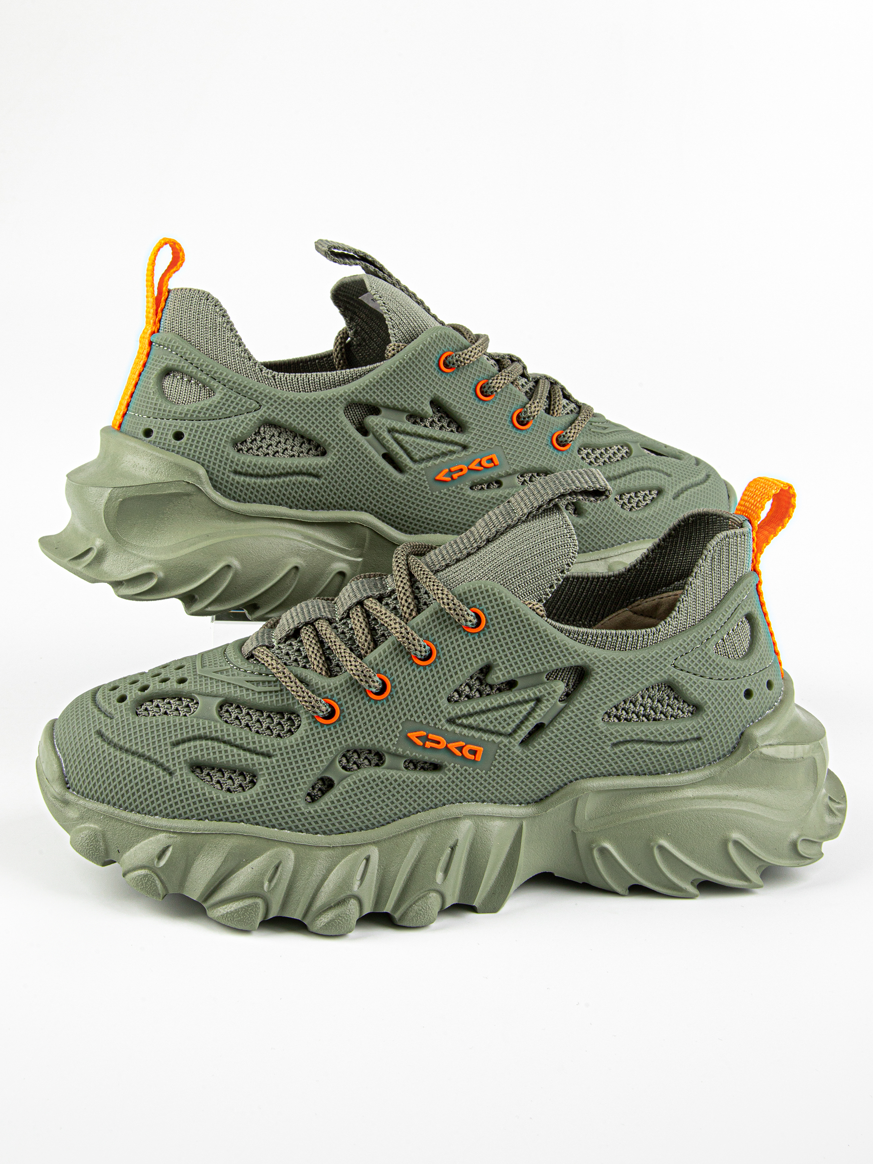 Кроссовки артикул:731304-1-4