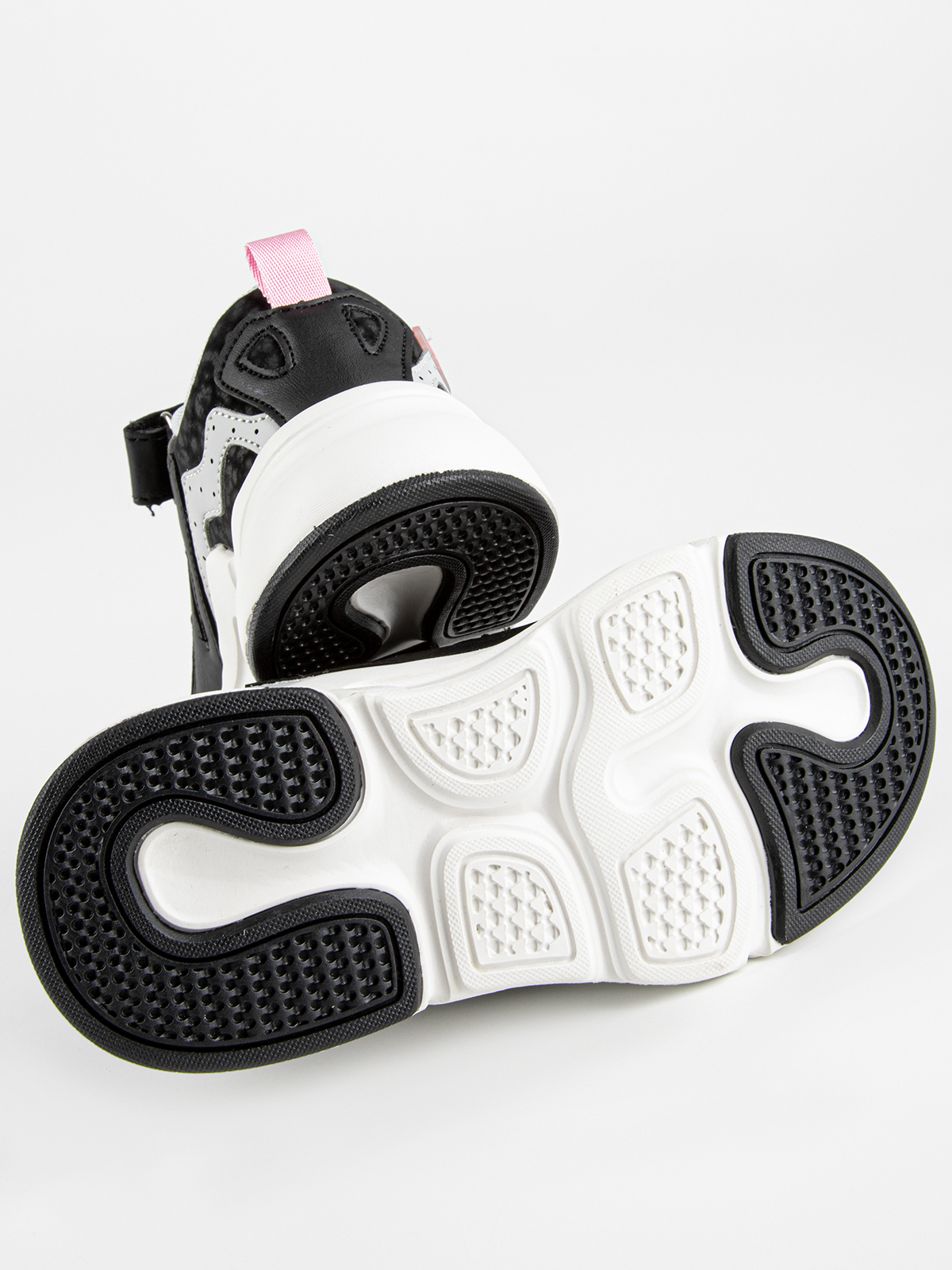 Кроссовки артикул:731079-20-5