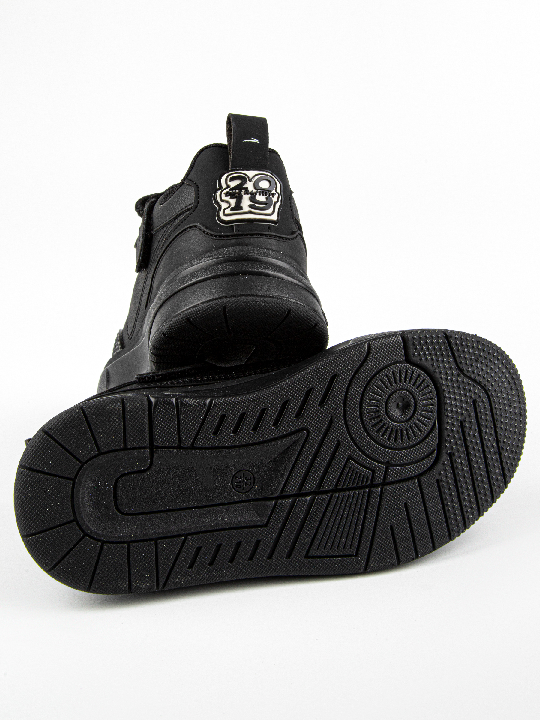 Кроссовки артикул:731303-1-5