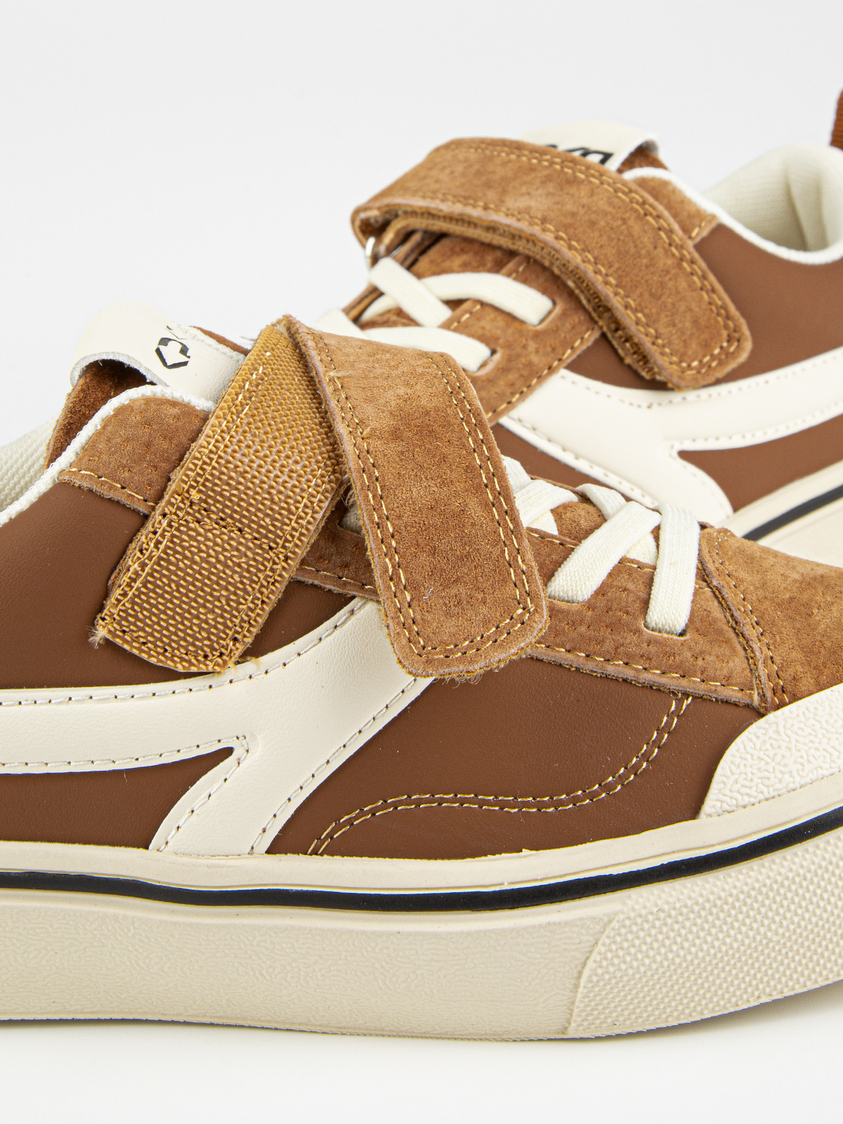 Кроссовки артикул:731212-2-10