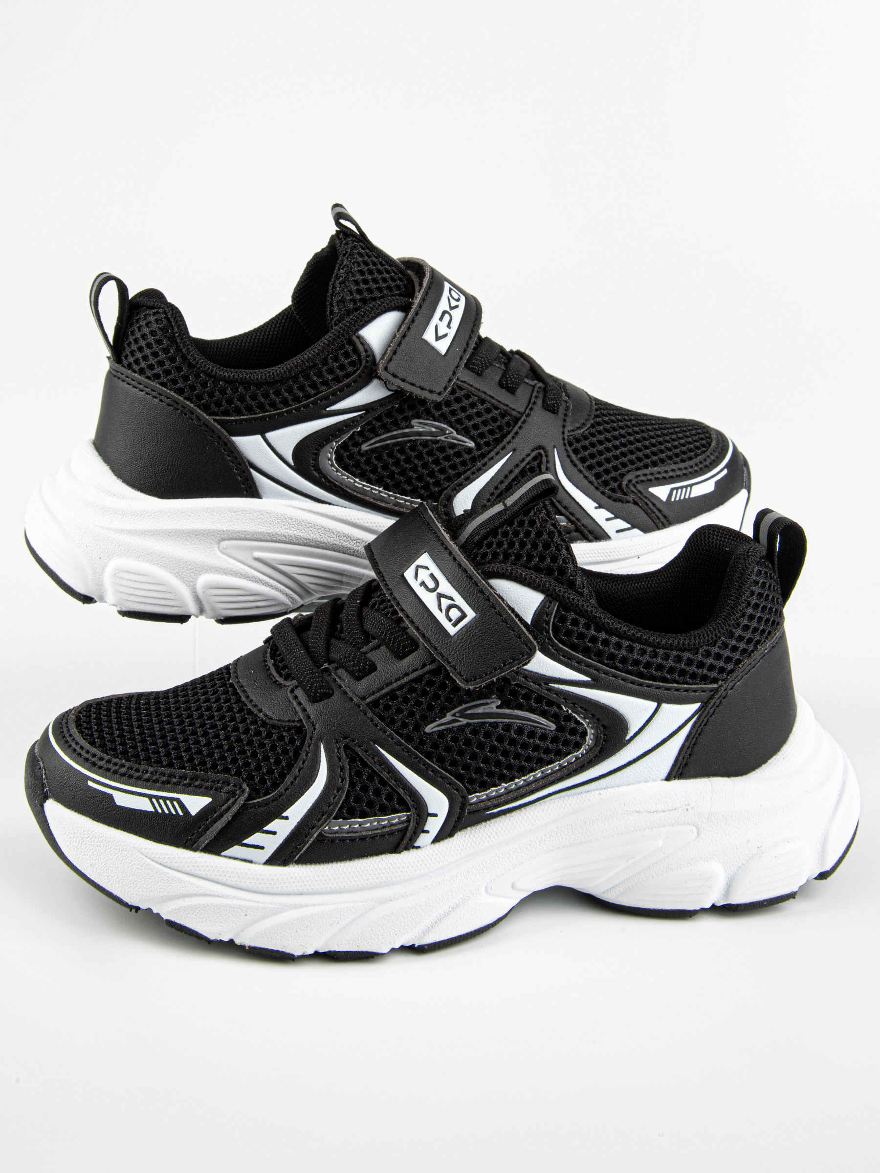 Кроссовки артикул:731245-2-4