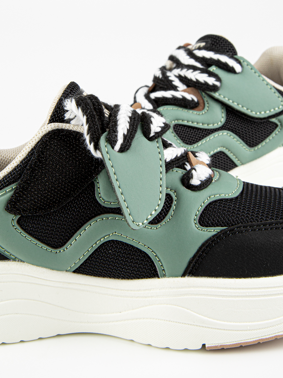 Кроссовки артикул:721183-1-10