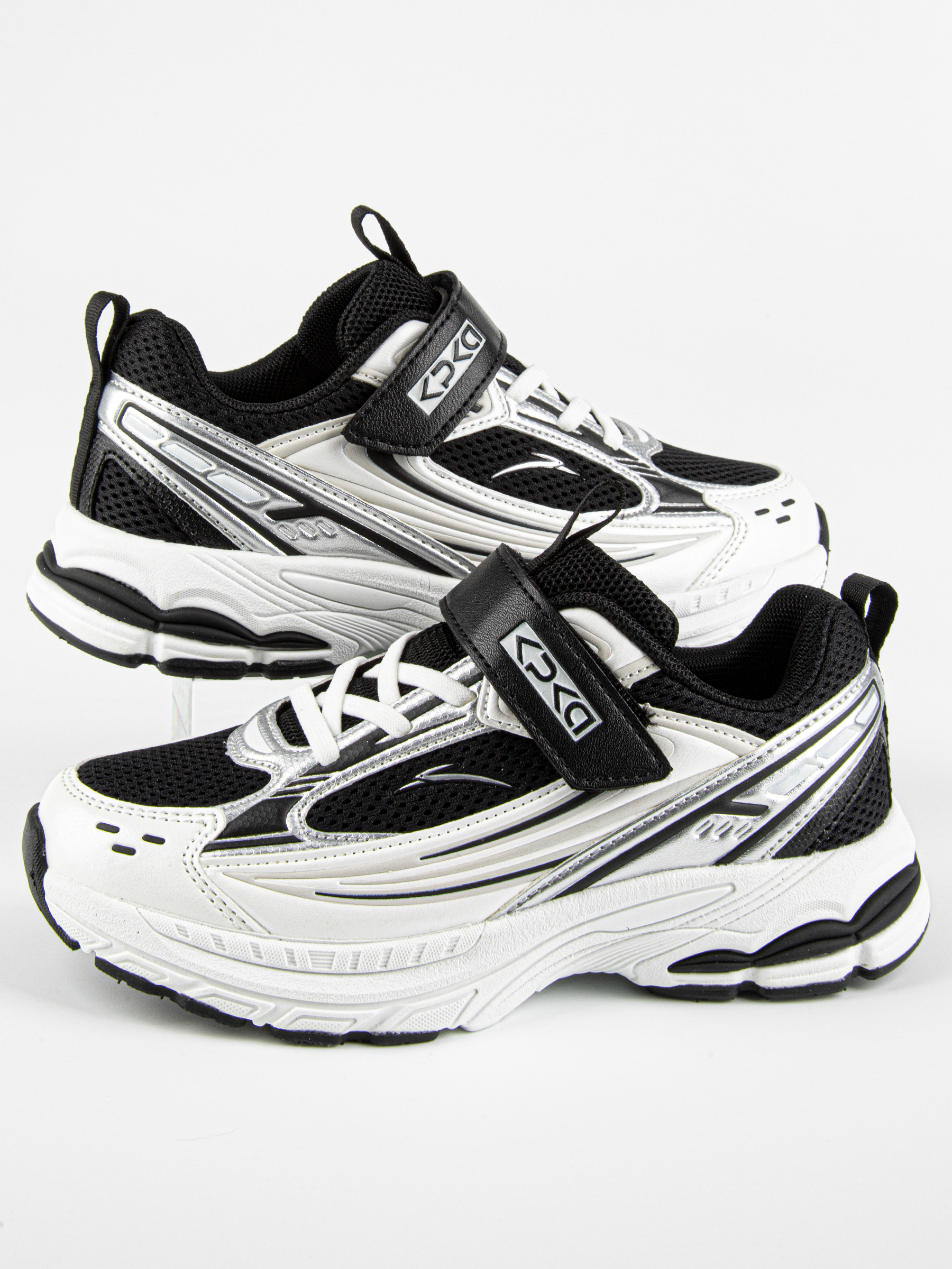 Кроссовки артикул:731271-2-4