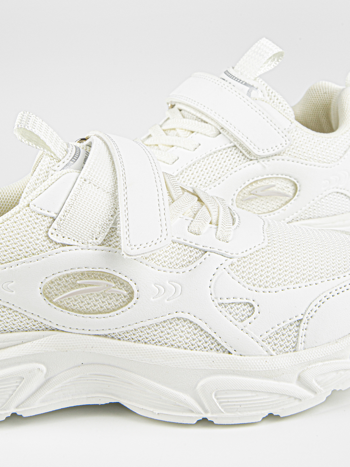 Кроссовки артикул:731238-1-9