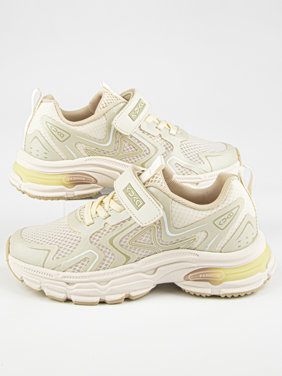 Кроссовки артикул:731143-10-4