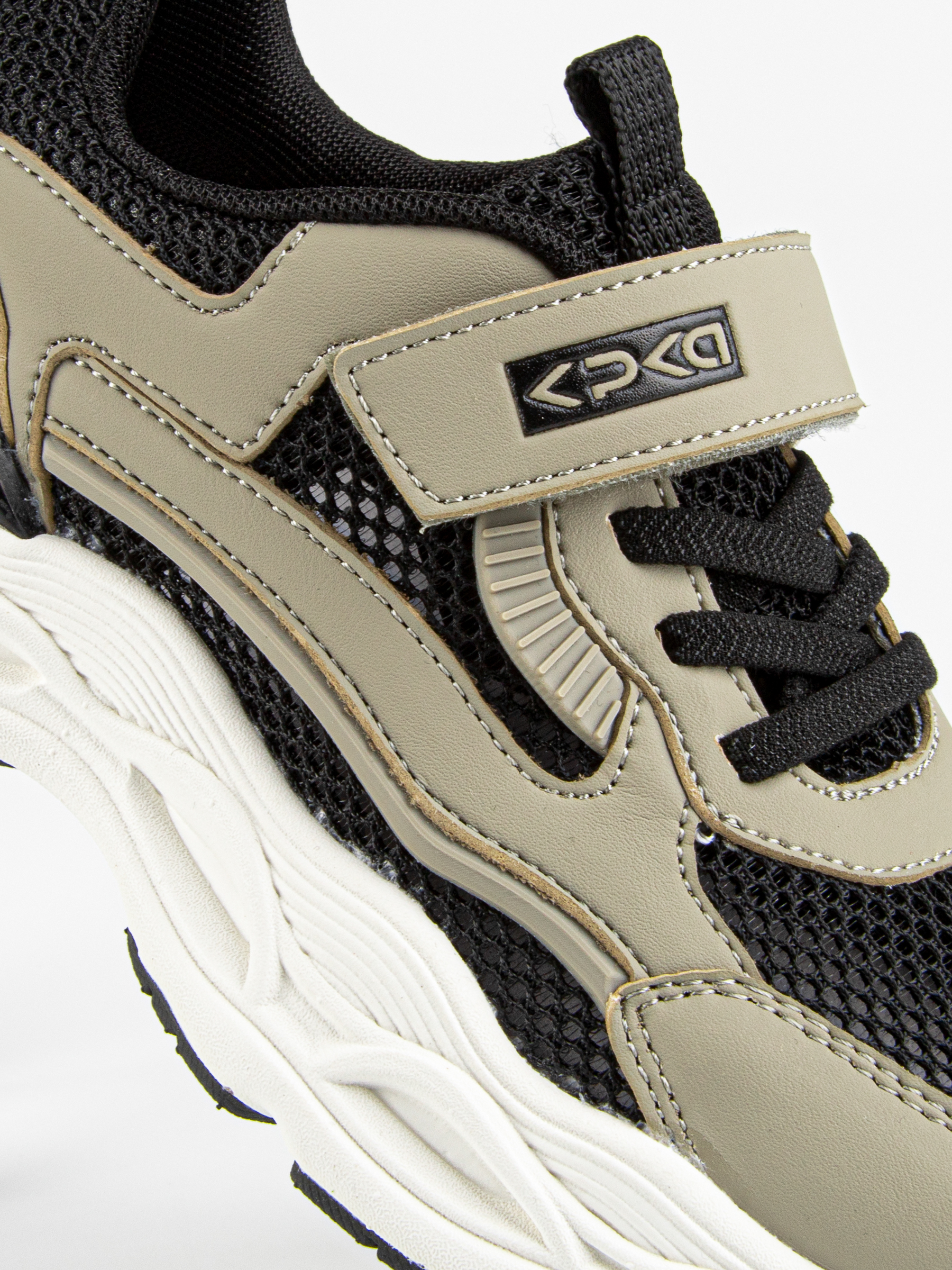 Кроссовки артикул:731246н-2-3