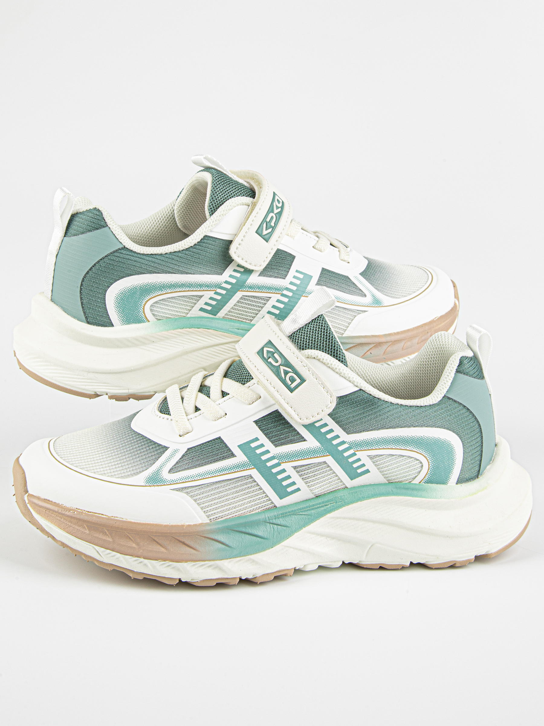 Кроссовки артикул:731250-2-4