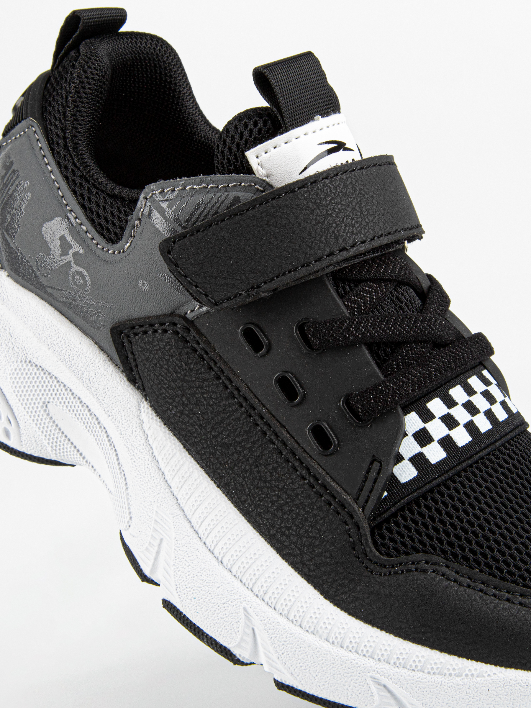 Кроссовки артикул:721233-1-3