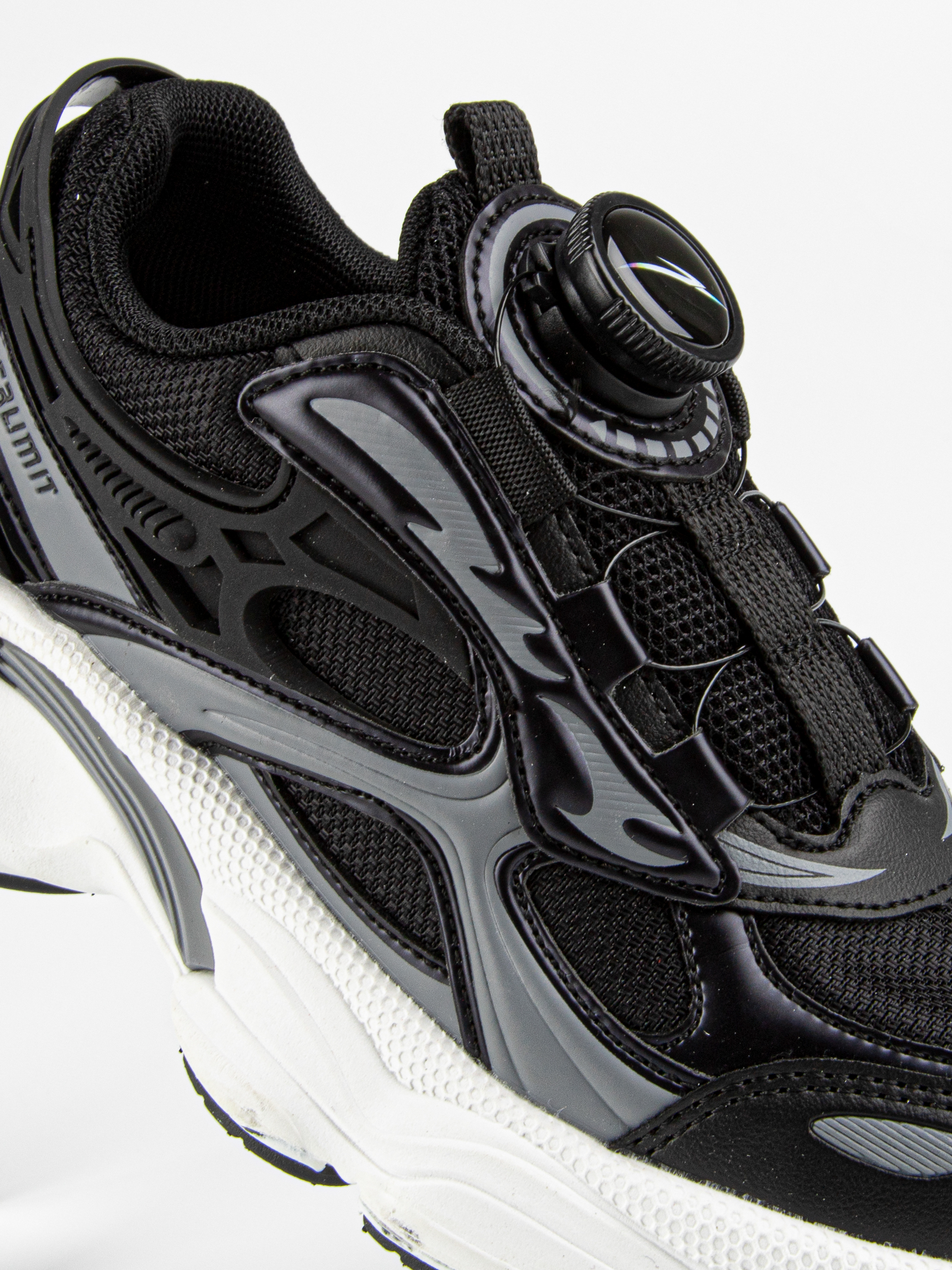 Кроссовки артикул:731299-3-3