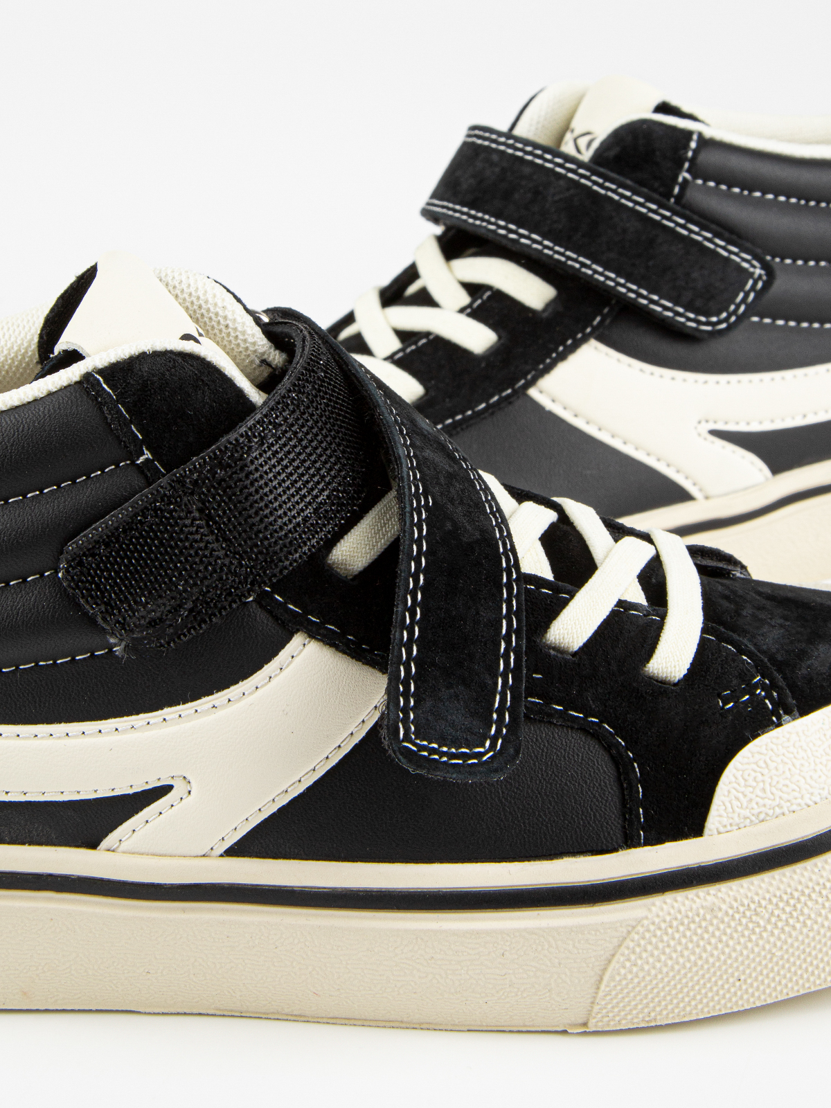 Кроссовки артикул:731213-1-10