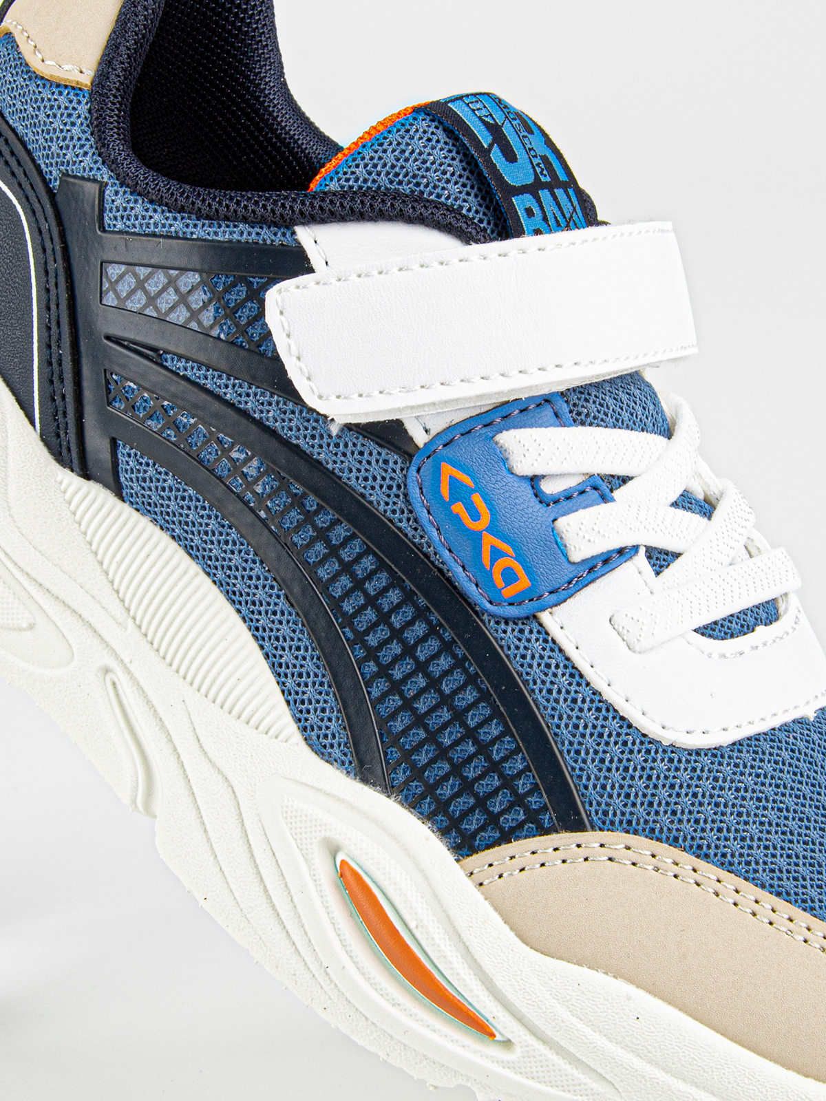 Кроссовки артикул:721135-10-3