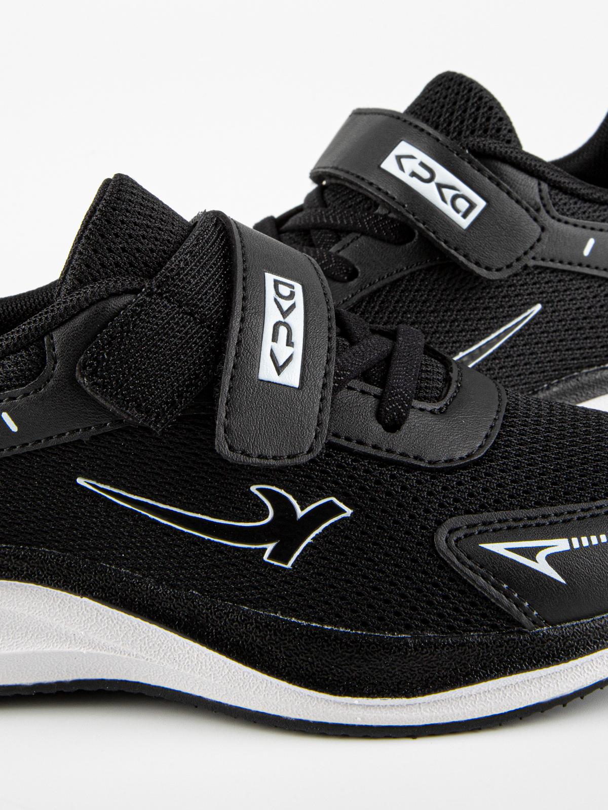 Кроссовки артикул:731226-1-10