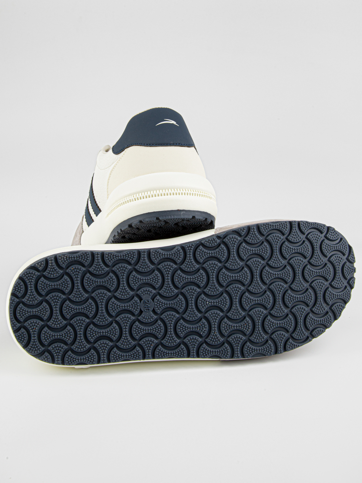 Кроссовки артикул:74943-1-5