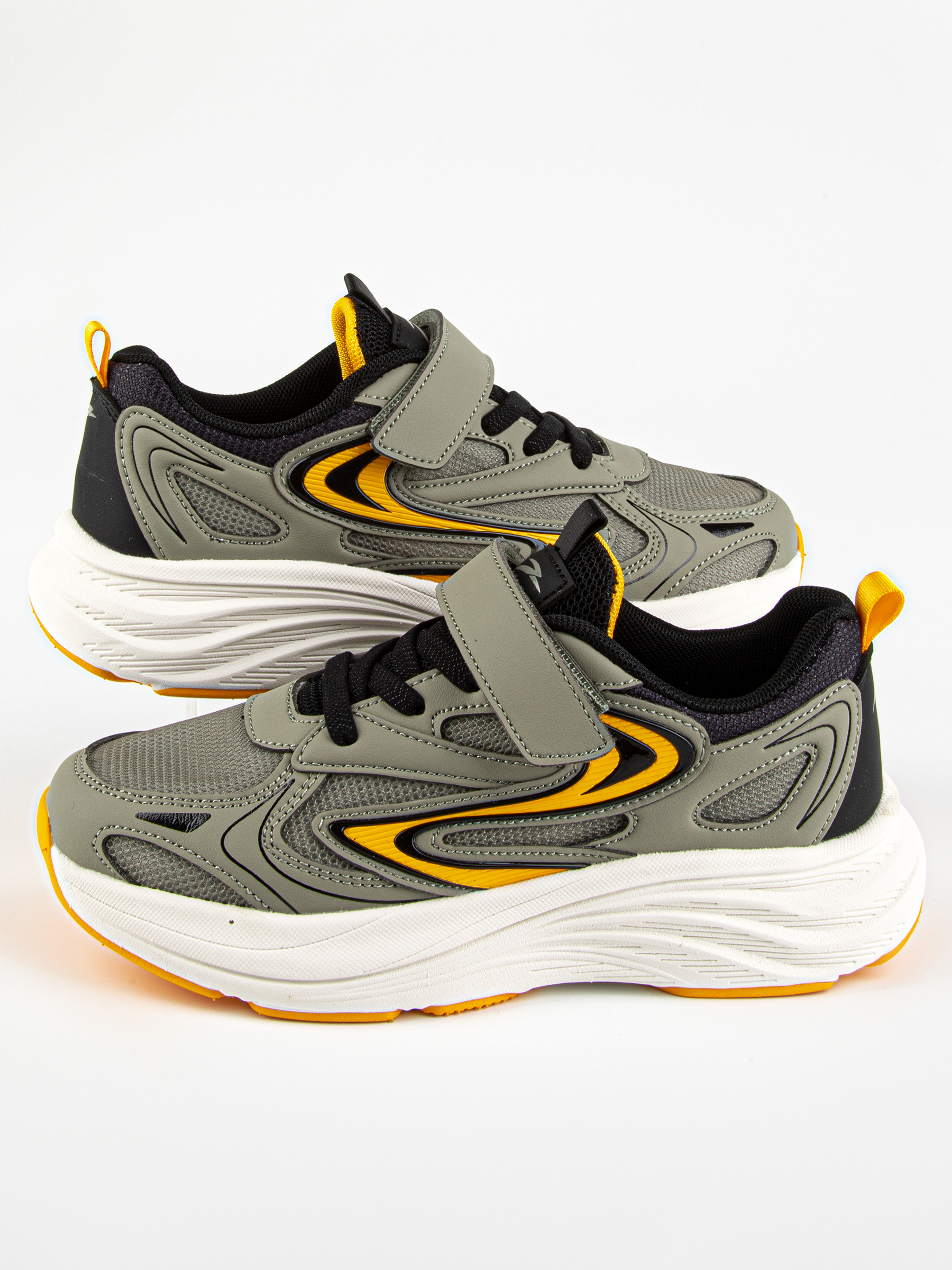 Кроссовки артикул:731287-3-4