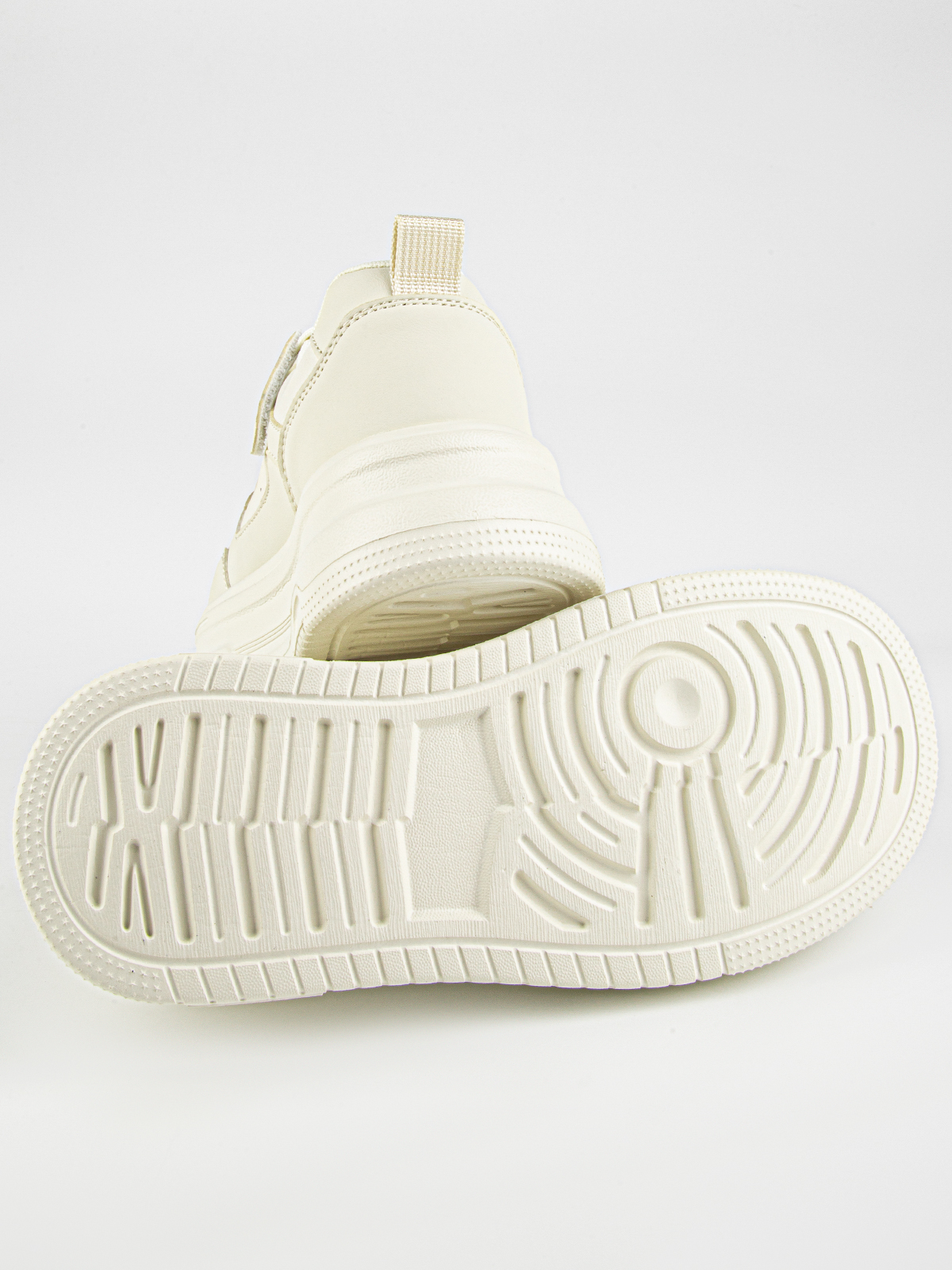 Кроссовки артикул:74858-20-5