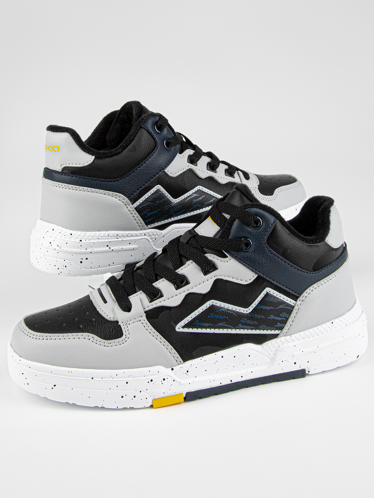 Кроссовки артикул:74841у-20-4