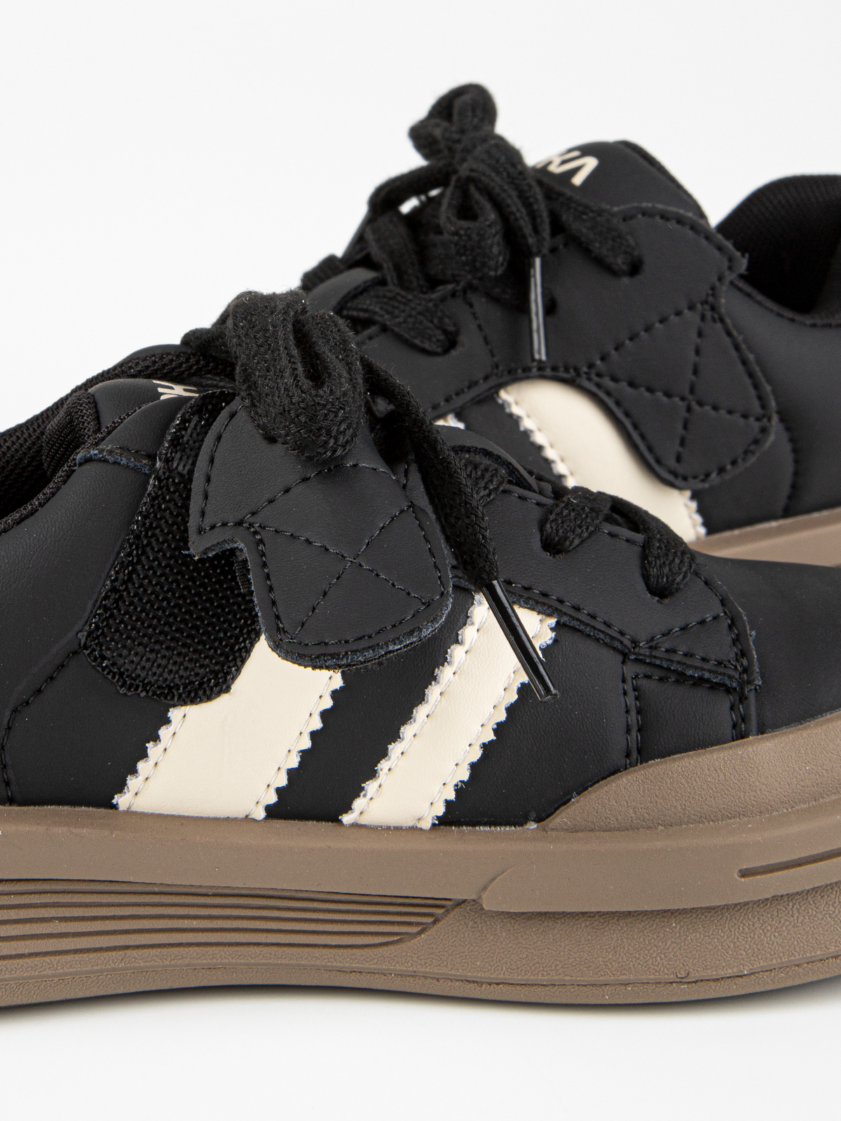 Кроссовки артикул:731209-1-10