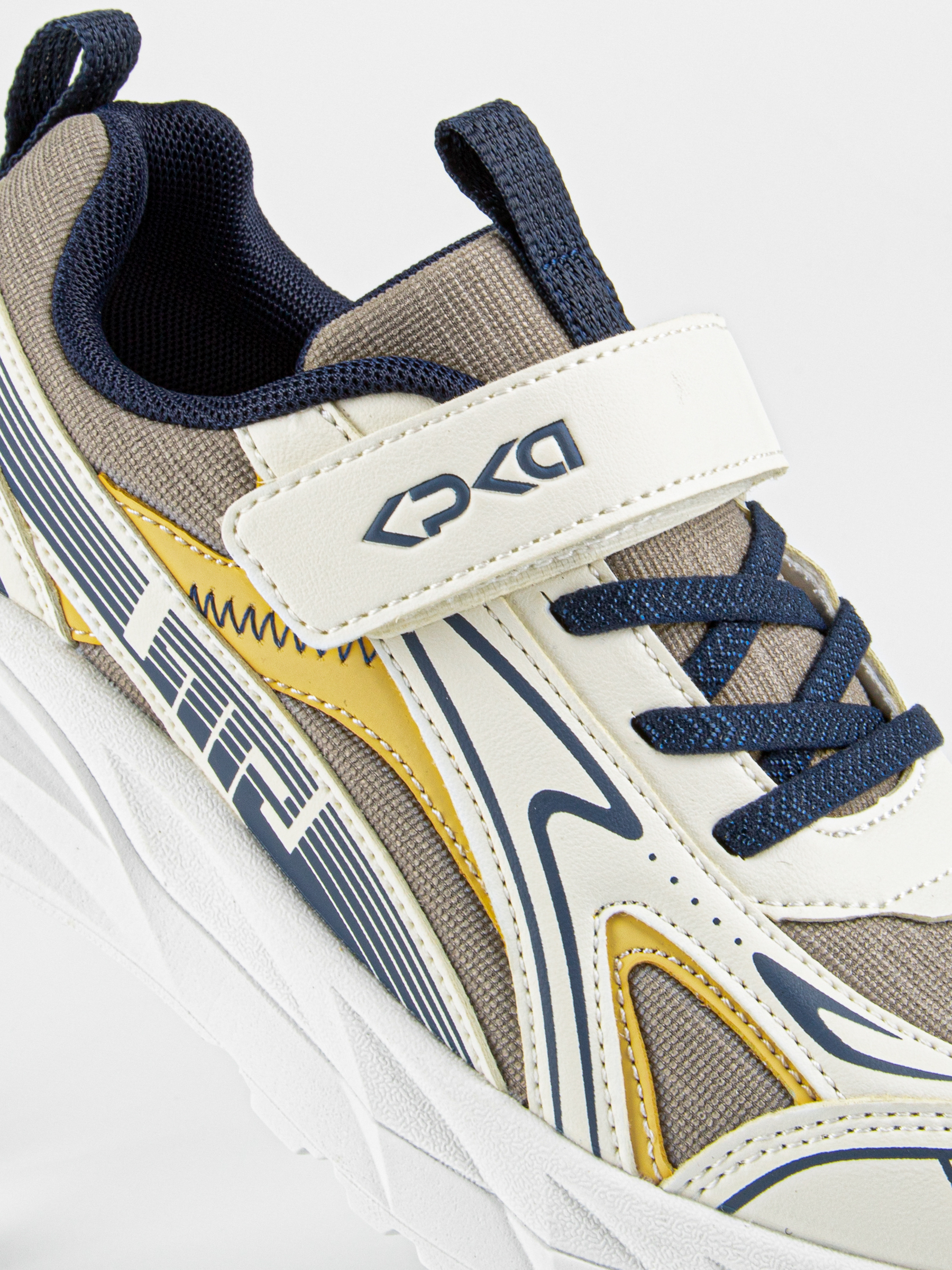 Кроссовки артикул:731293-1-3