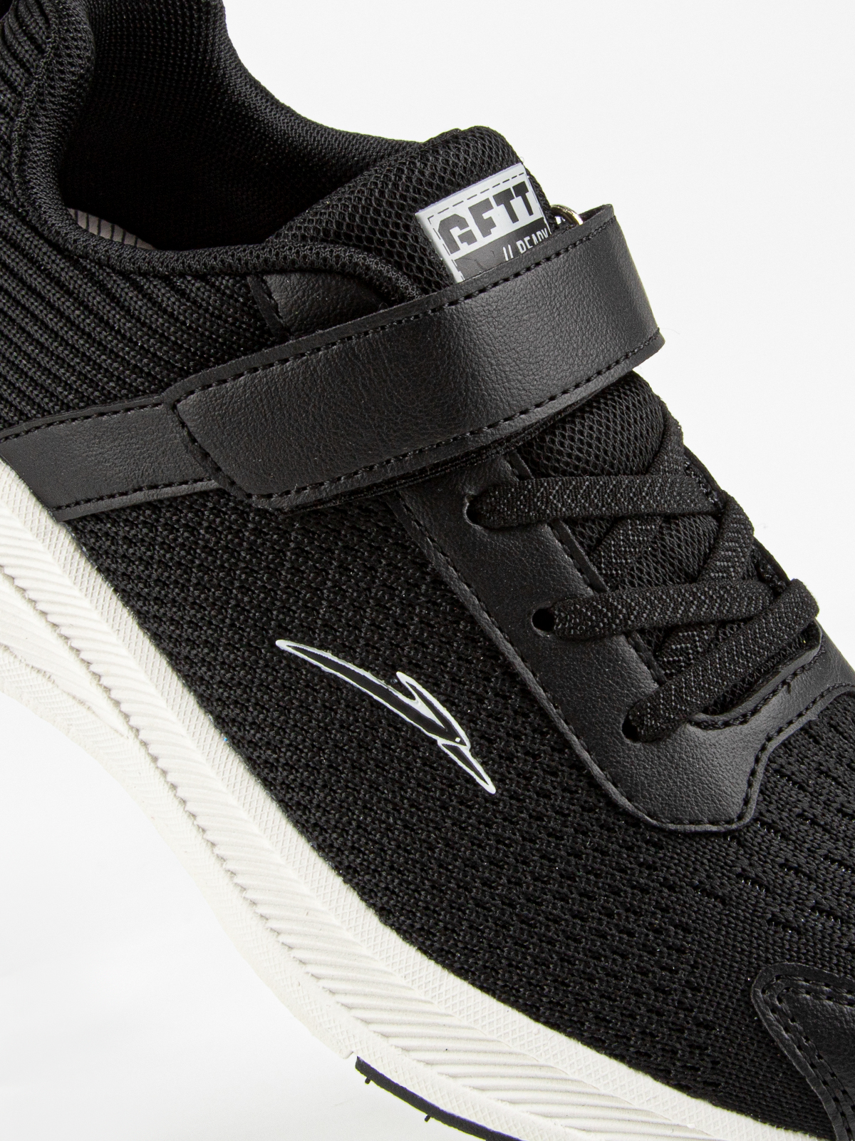 Кроссовки артикул:731152-10-3