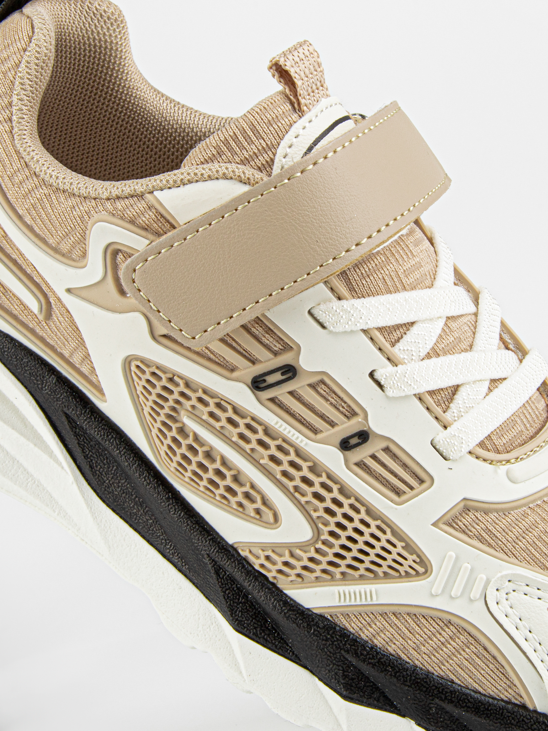 Кроссовки артикул:731269-2-3