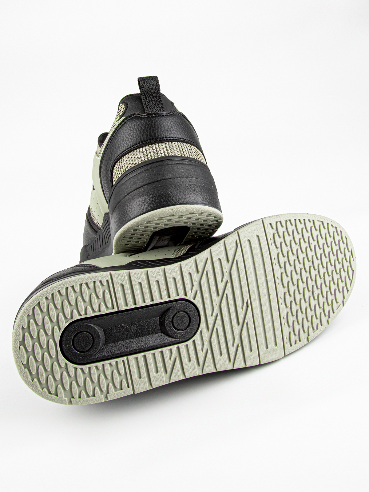 Кроссовки артикул:74918-3-5