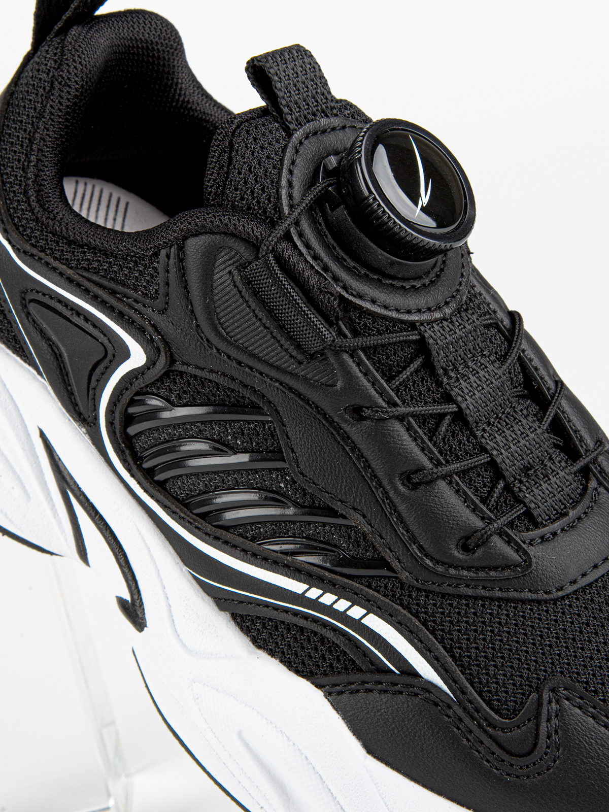 Кроссовки артикул:731224-1-3