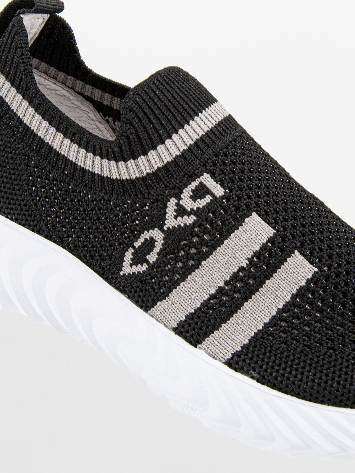 Кроссовки артикул:72986н-1-3