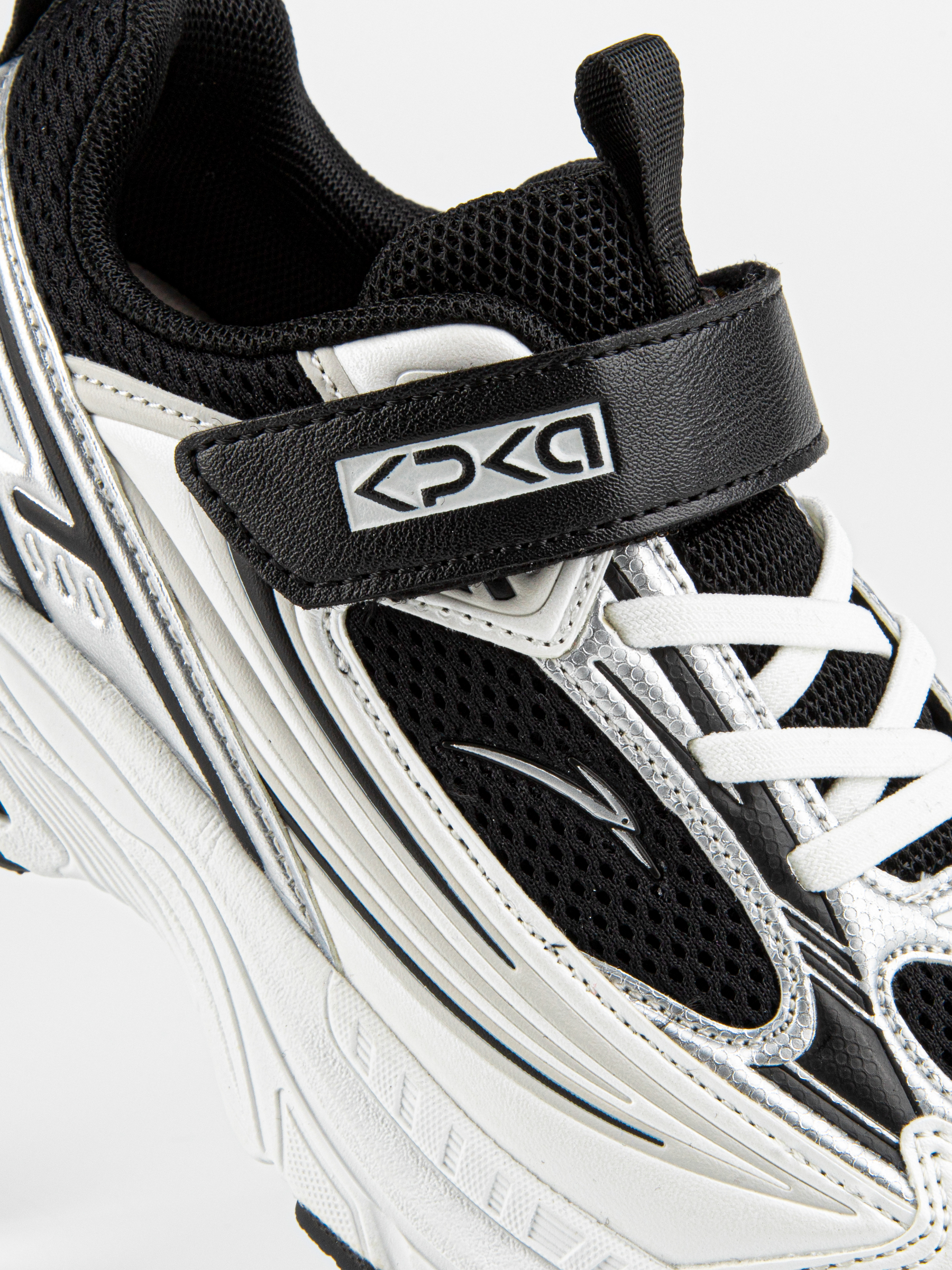 Кроссовки артикул:731271-2-3