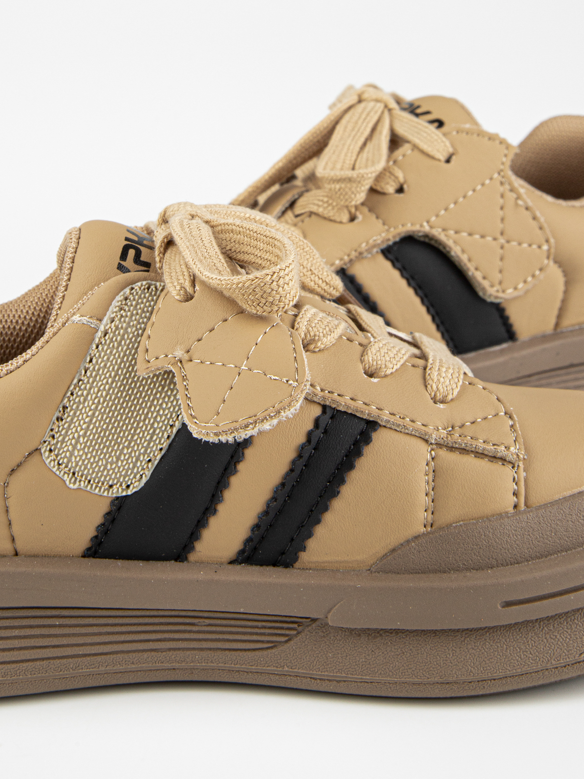 Кроссовки артикул:731209-2-10