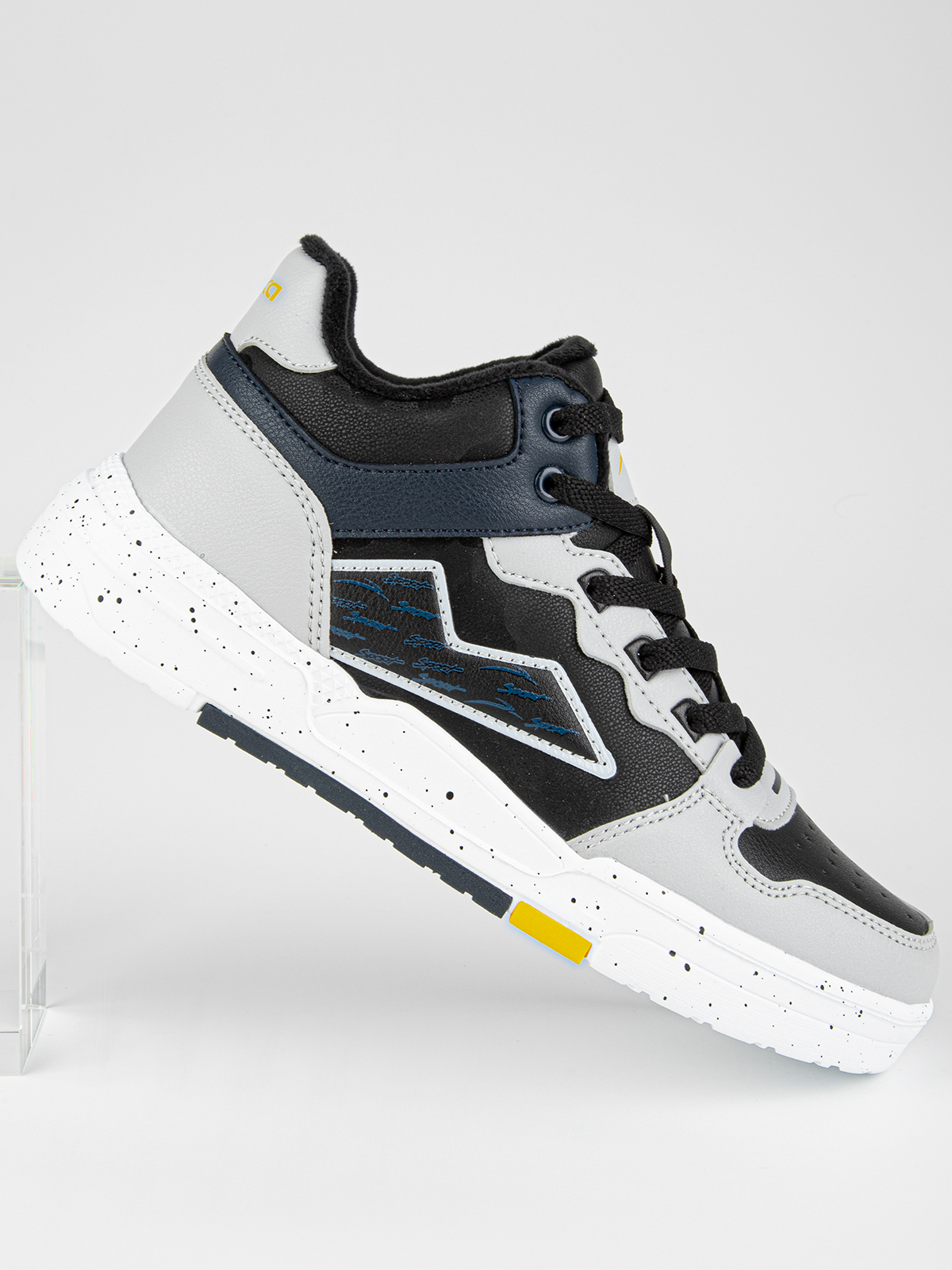 Кроссовки артикул:74841у-20-7