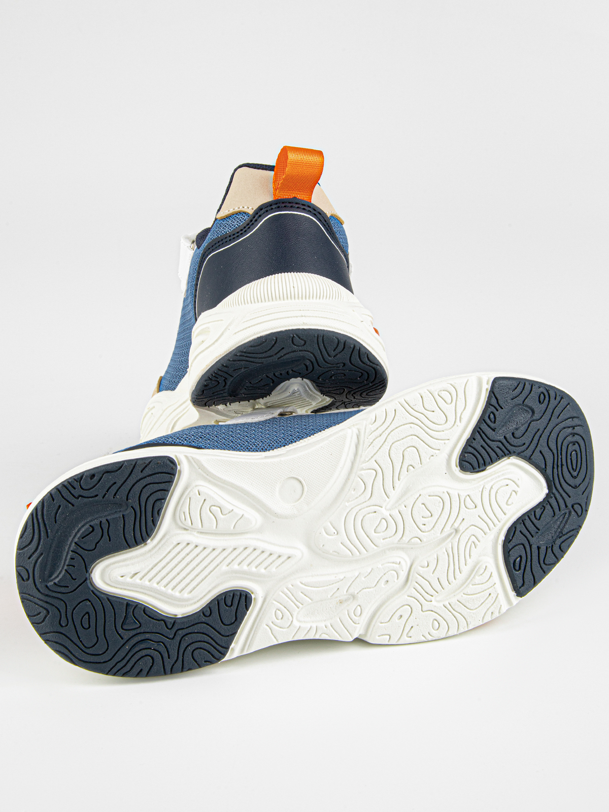 Кроссовки артикул:721135-10-5