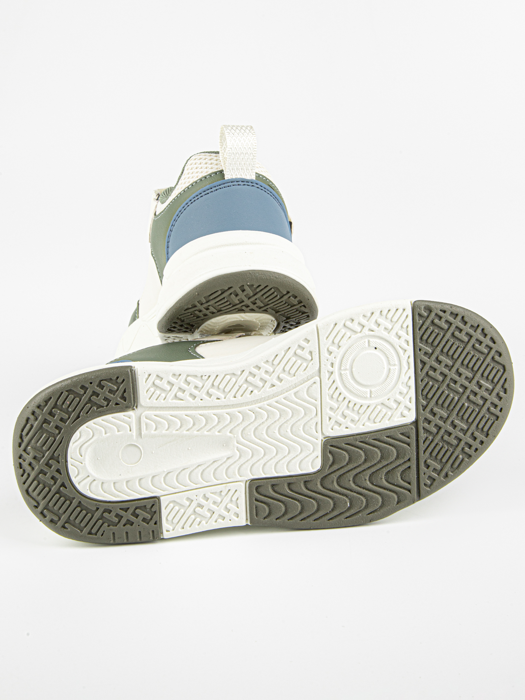 Кроссовки артикул:731244-2-5