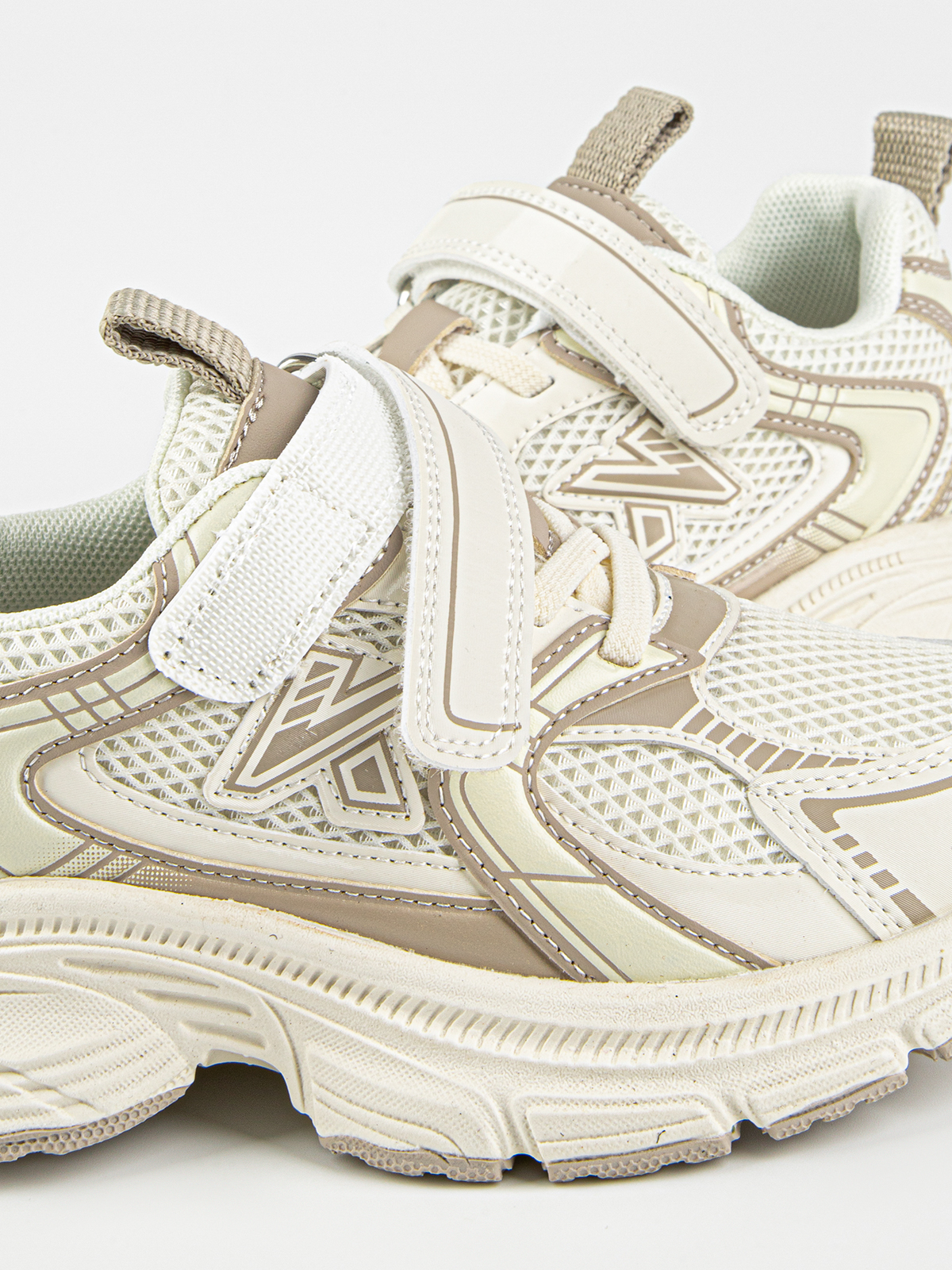 Кроссовки артикул:731124-30-9