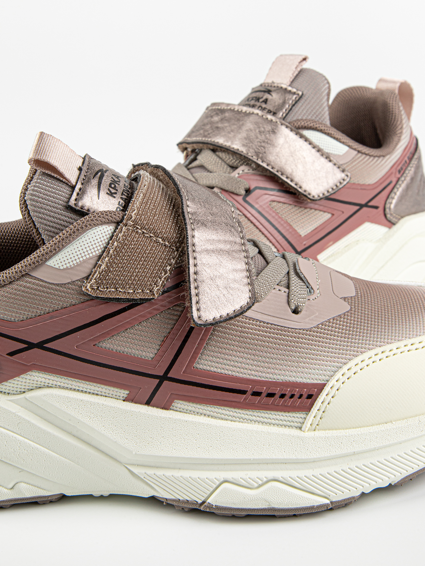 Кроссовки артикул:731266с-1-9