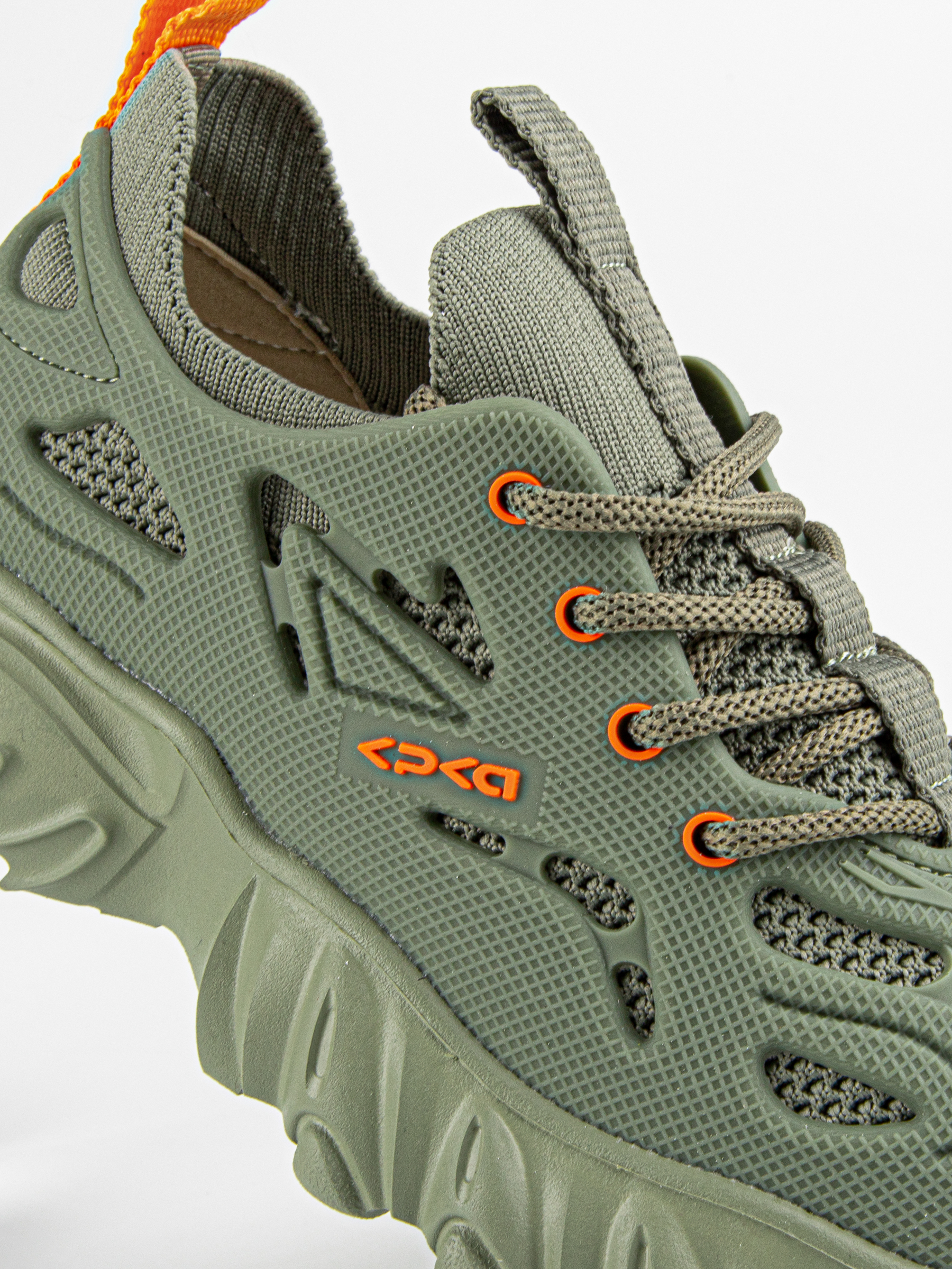 Кроссовки артикул:731304-1-3