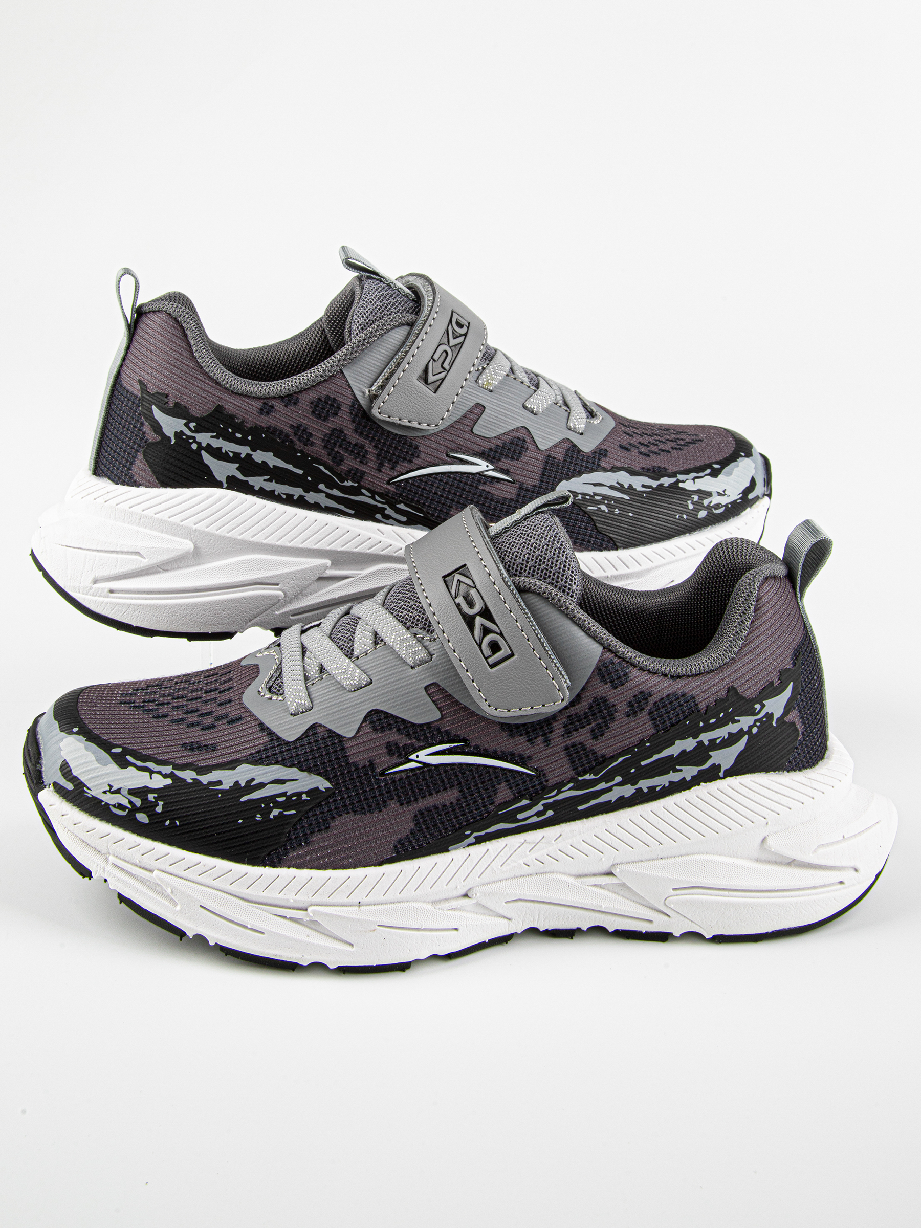 Кроссовки артикул:731297-2-4