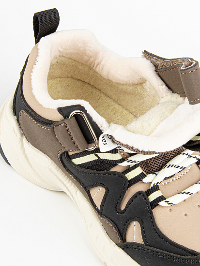 Кроссовки артикул:71541у-2-10